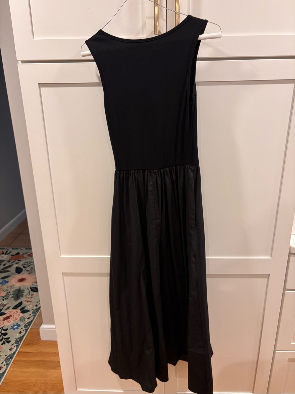 Classic Black Sleeveless Midi Dress
